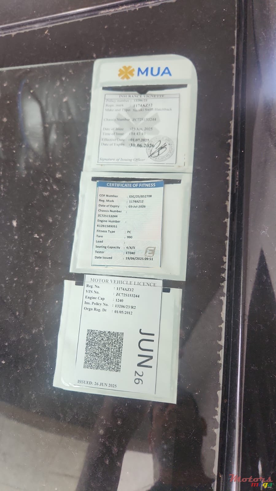 2012' Suzuki Swift photo #2