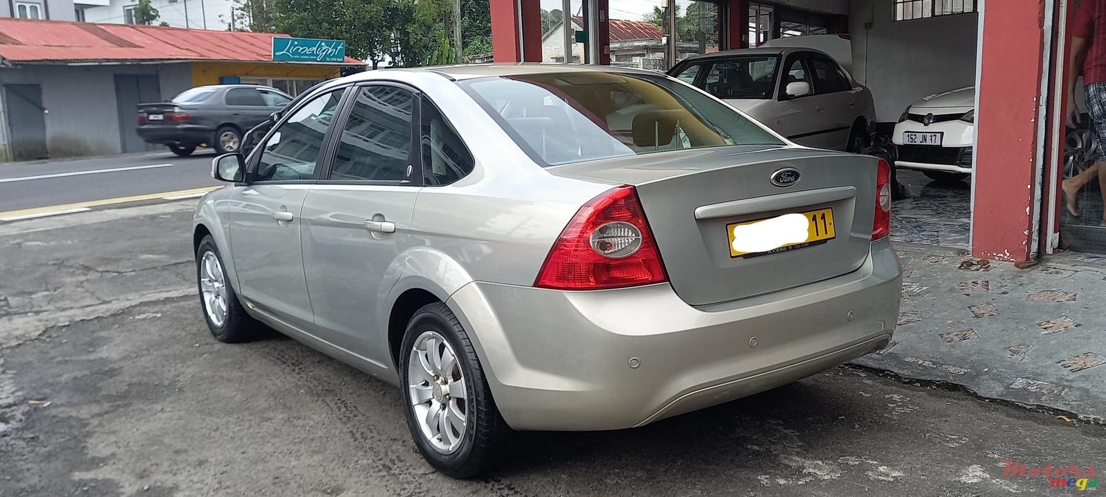 2011' Ford Focus photo #4