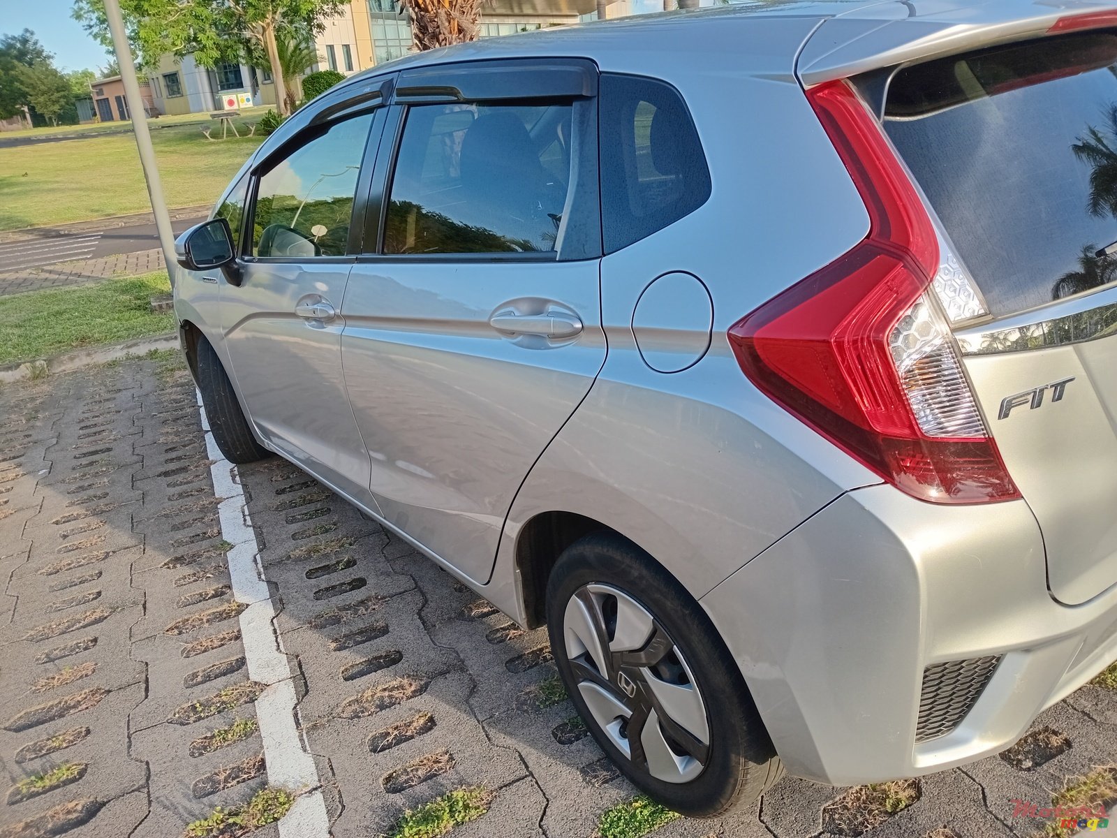 2014' Honda Fit photo #5