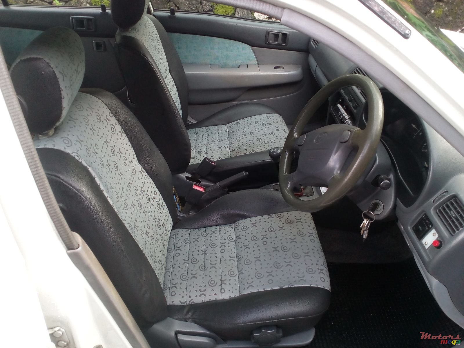 1998' Toyota Starlet original photo #7