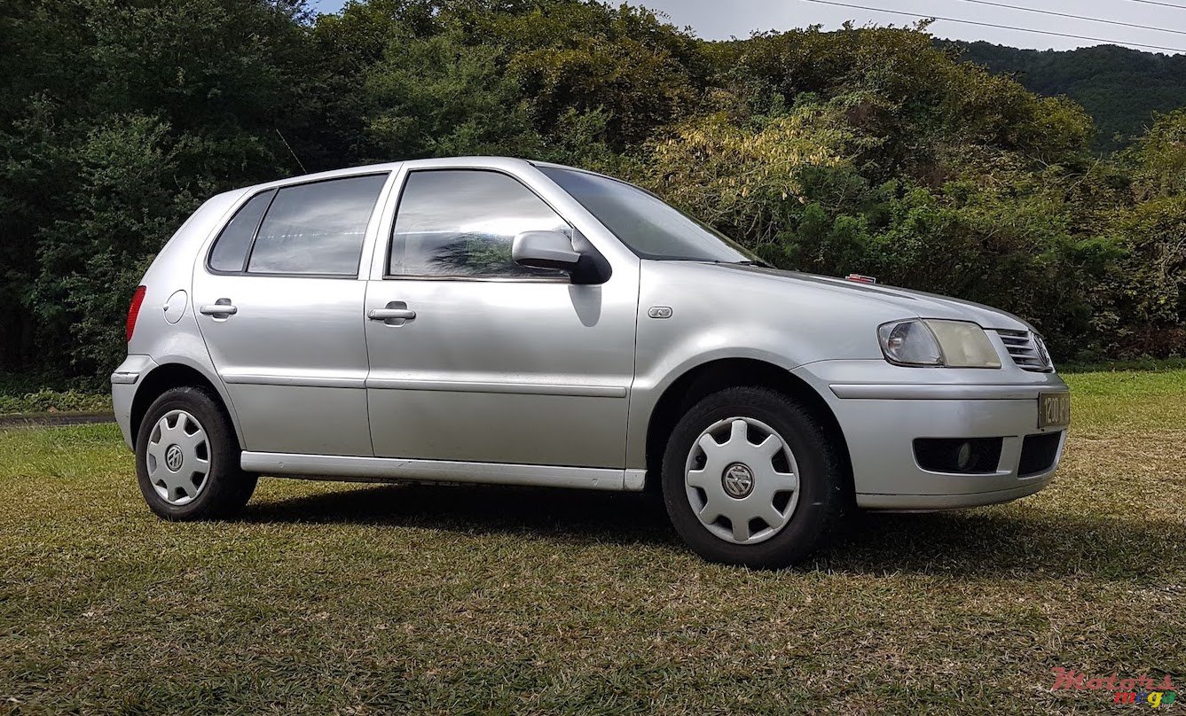 2002' Volkswagen Polo no photo #2
