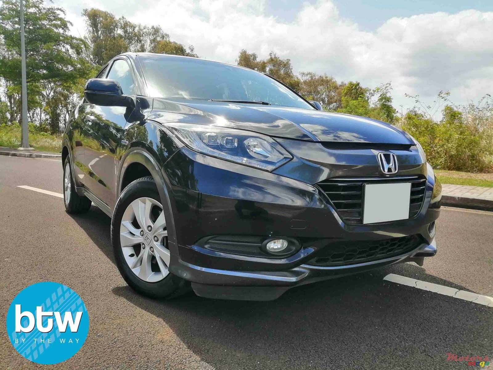 2015' Honda Vezel photo #1