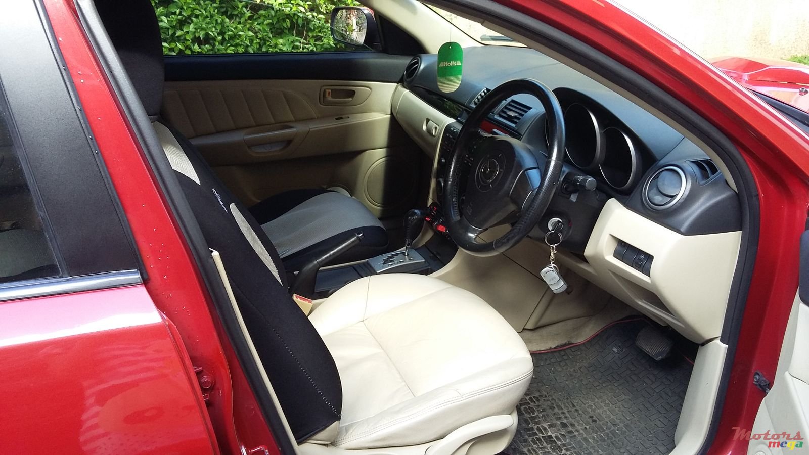 2004' Mazda 3 photo #4