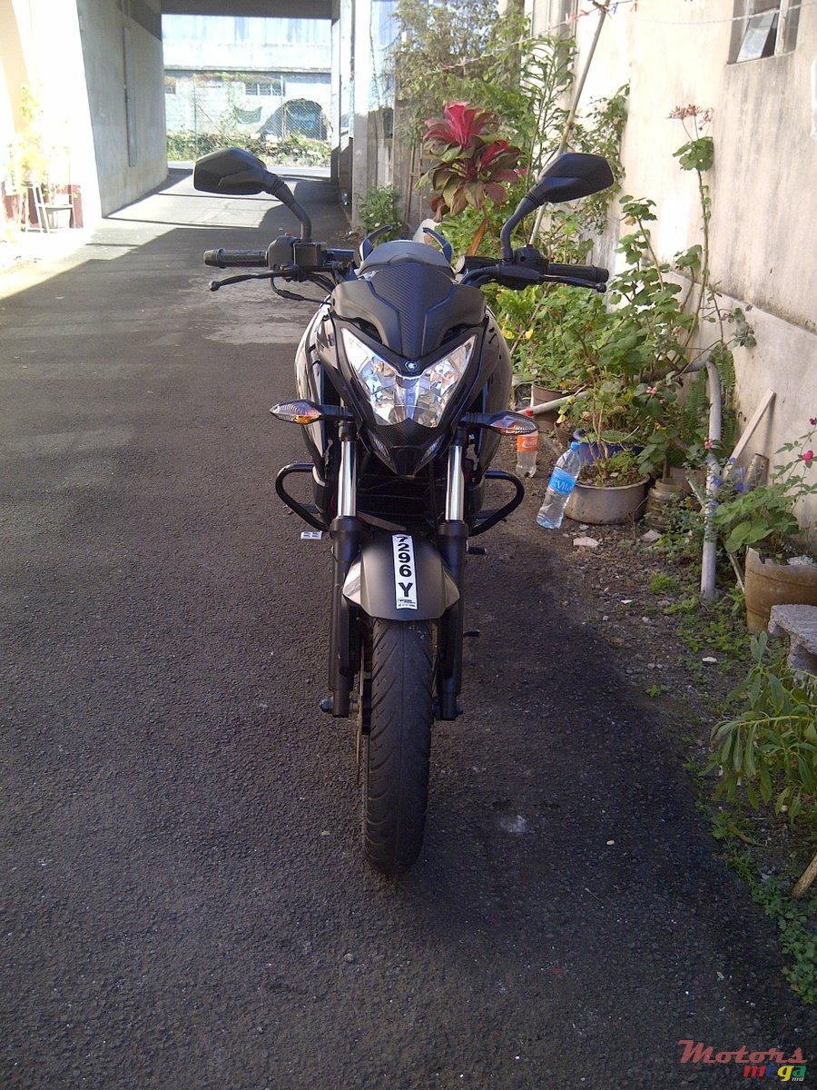 2013' Bajaj pulsar 200ns photo #1