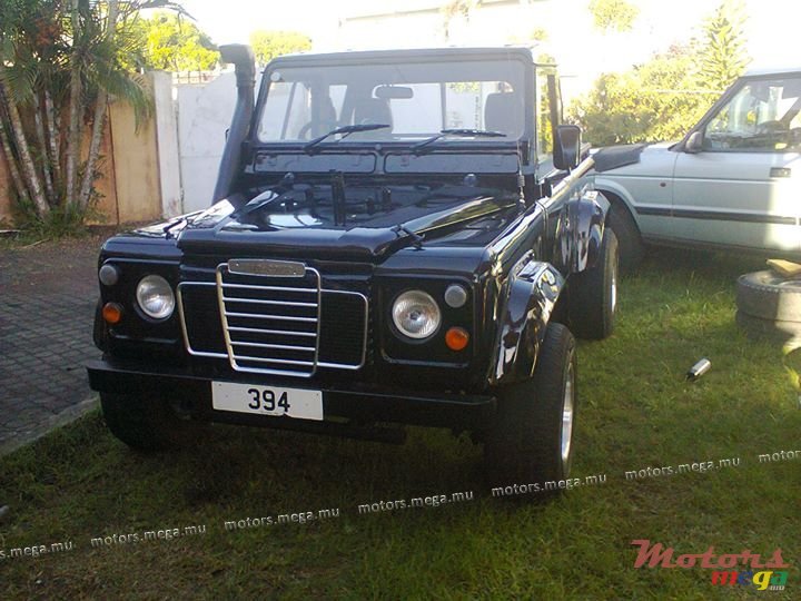 1992' Land Rover Defender 90 pick up photo #1