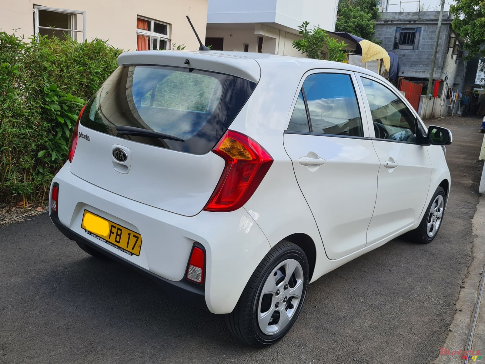 2017' Kia Picanto photo #2