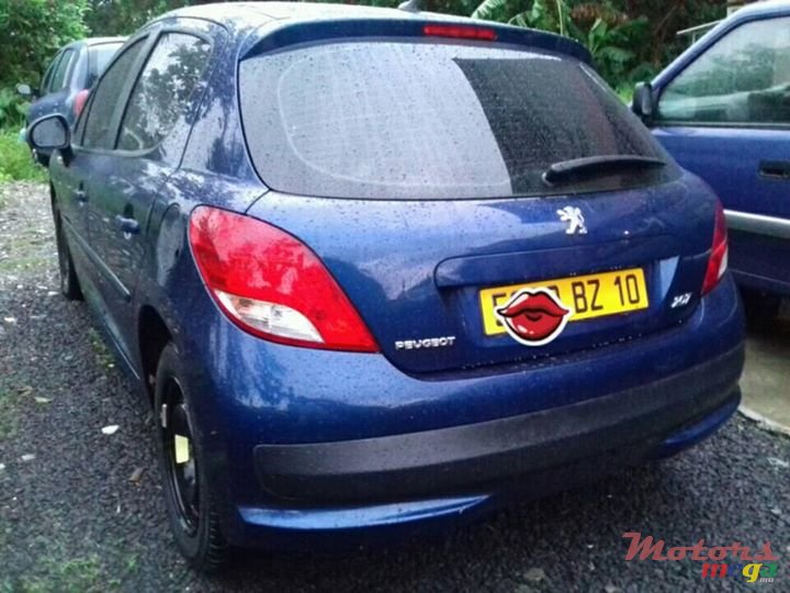 2010' Peugeot 207 AUTOMATIC photo #2