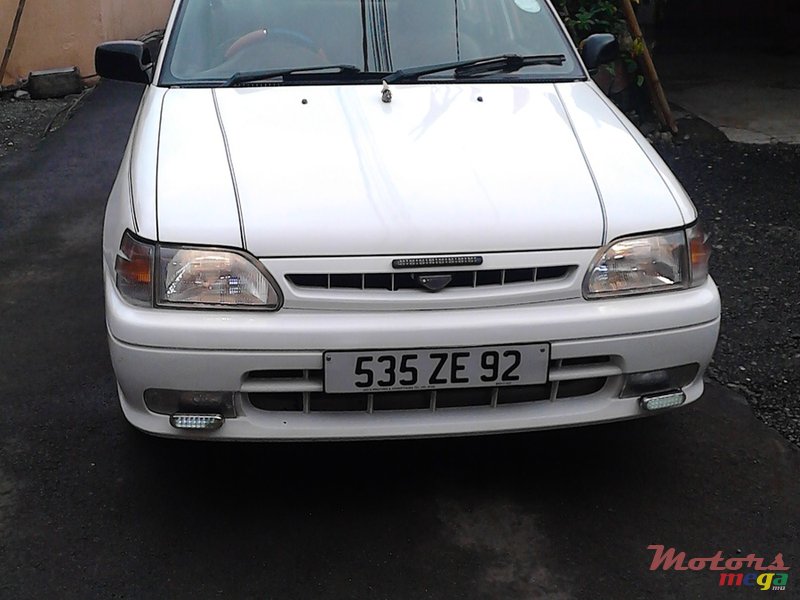 1992' Toyota Starlet photo #1