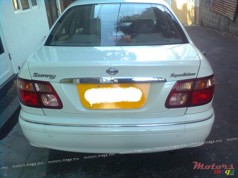 2001' Nissan SUPER SALOON photo #2