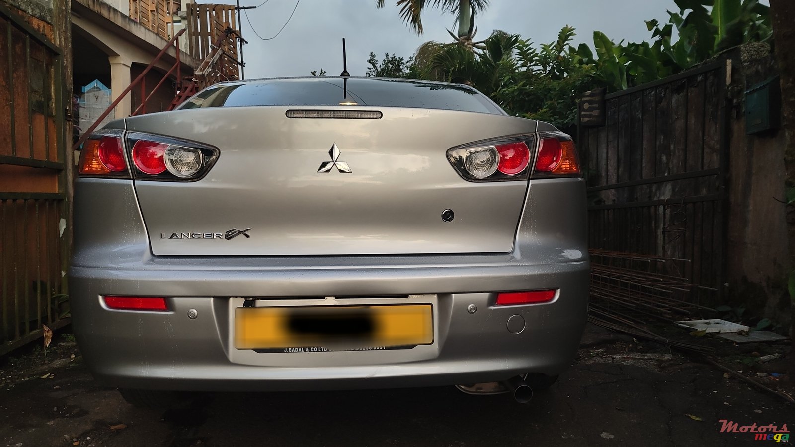 2016' Mitsubishi Lancer photo #3