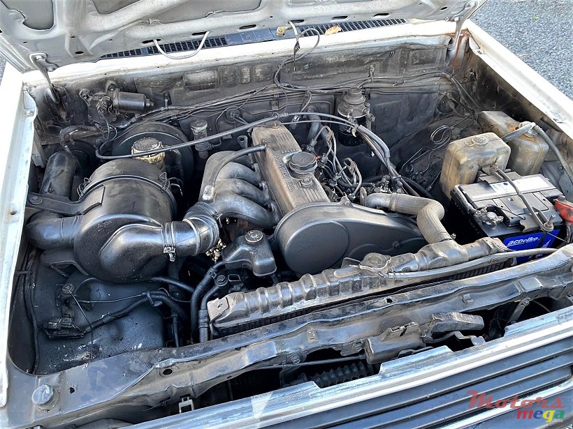 1998' Mitsubishi L 200 2X4 Manual 2.5L photo #7