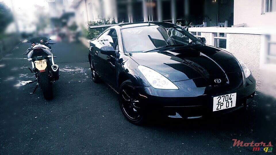 2001' Toyota Celica photo #3