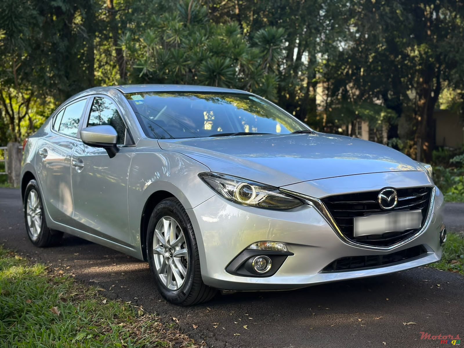 2018' Mazda 3 photo #1