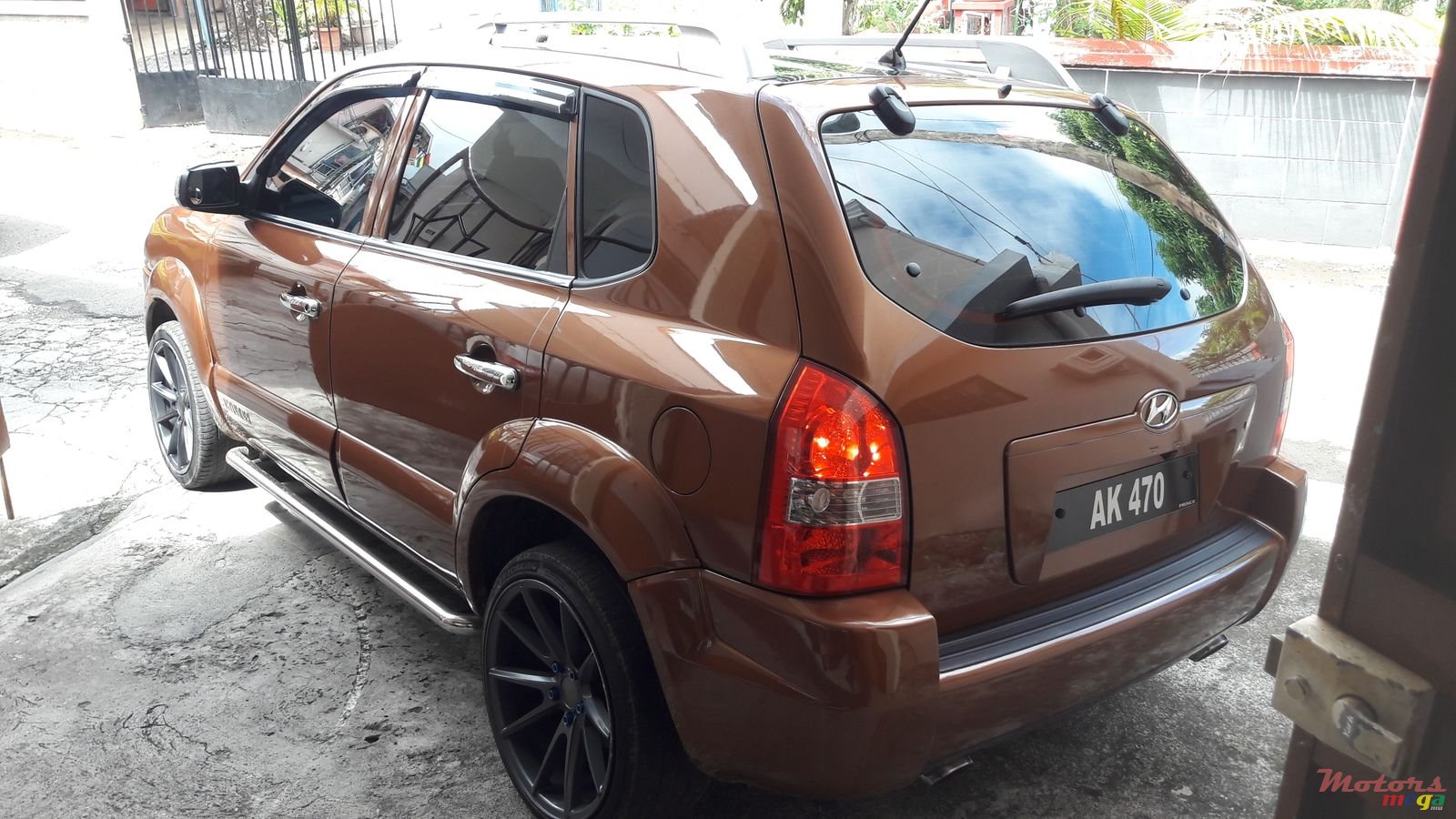 2005' Hyundai Tucson photo #2