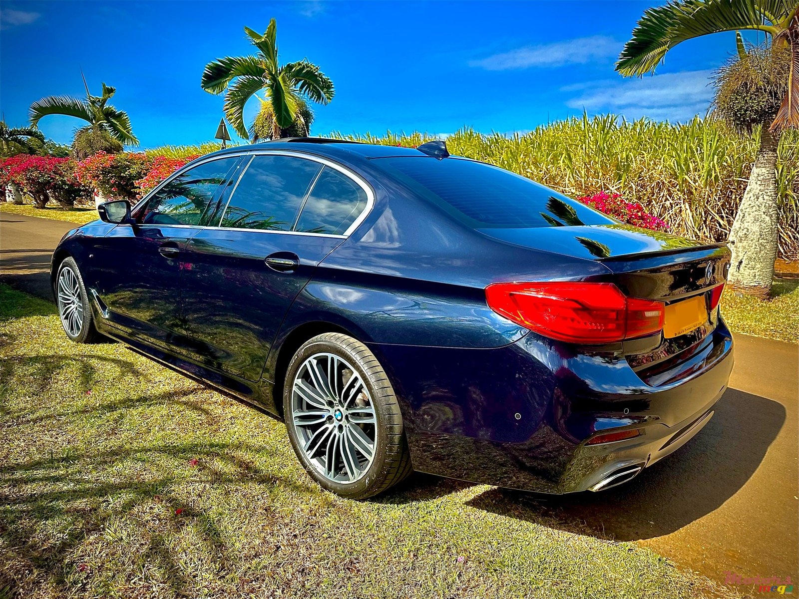 2017' BMW 530 photo #4