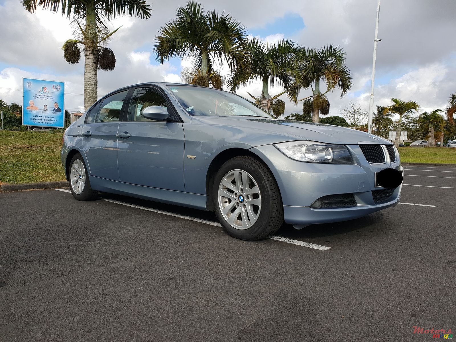 2008' BMW 320 photo #1