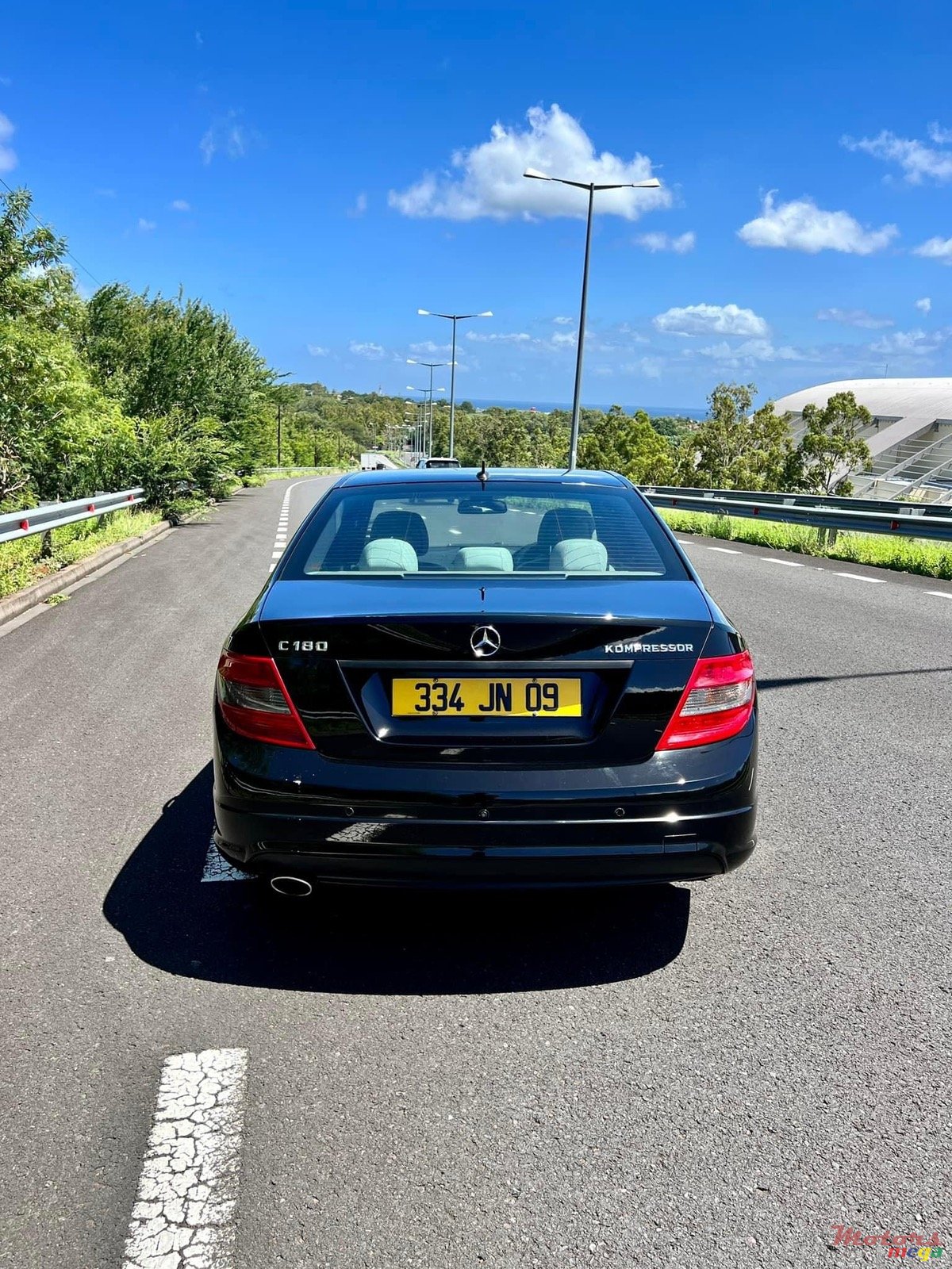 2009' Mercedes-Benz C-Class photo #4