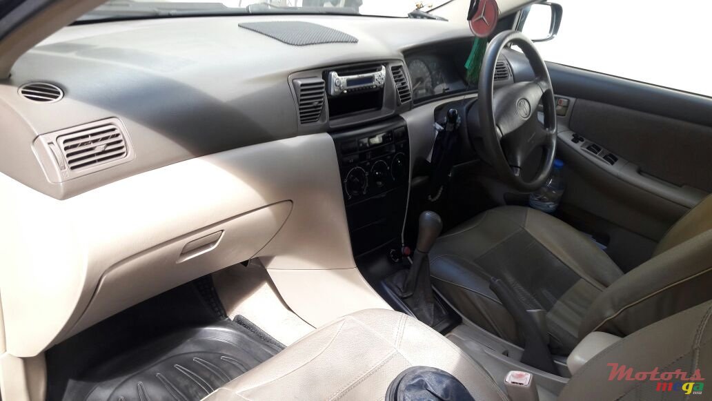 2004' Toyota Corolla photo #4