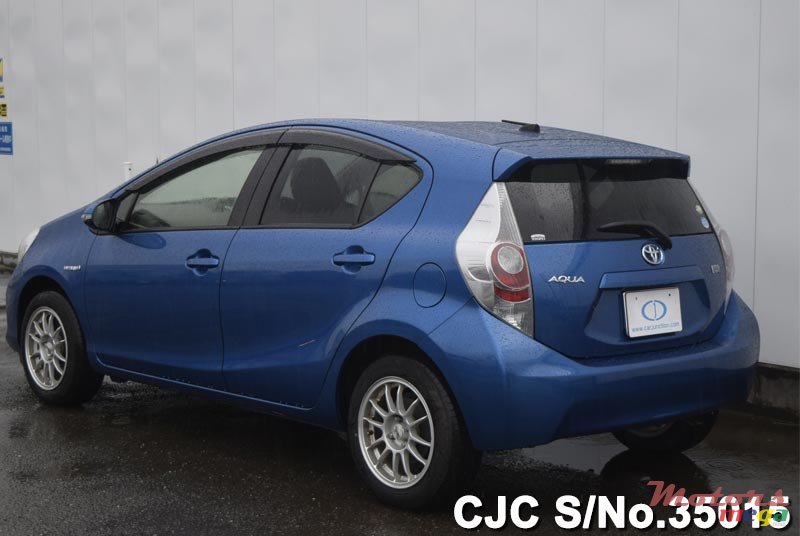 2012' Toyota photo #2