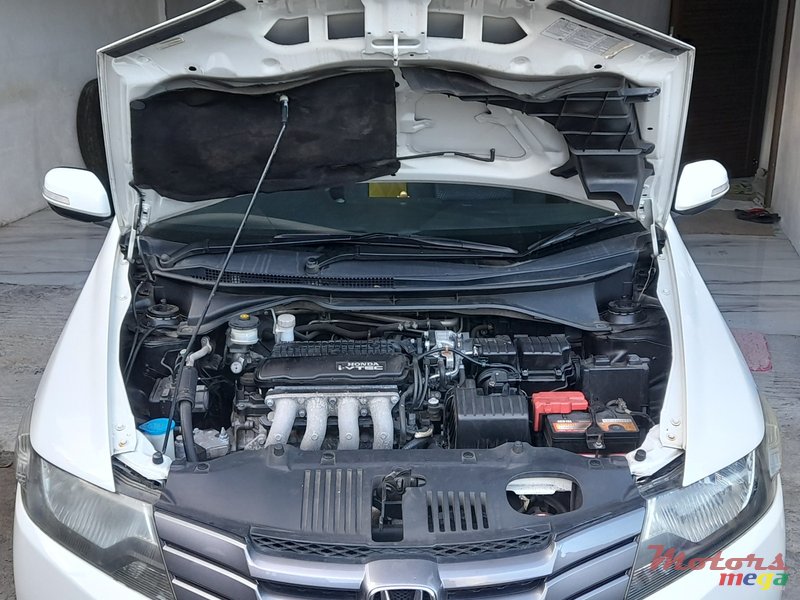 2011' Honda City photo #1