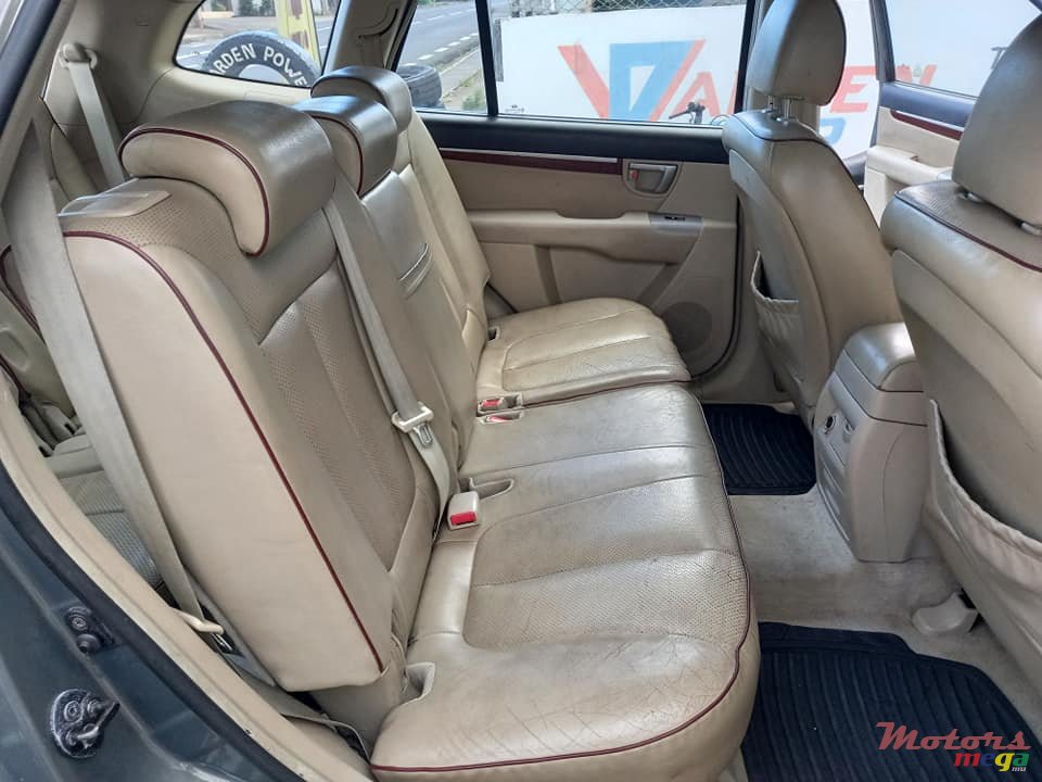 2006' Hyundai Santa Fe photo #2