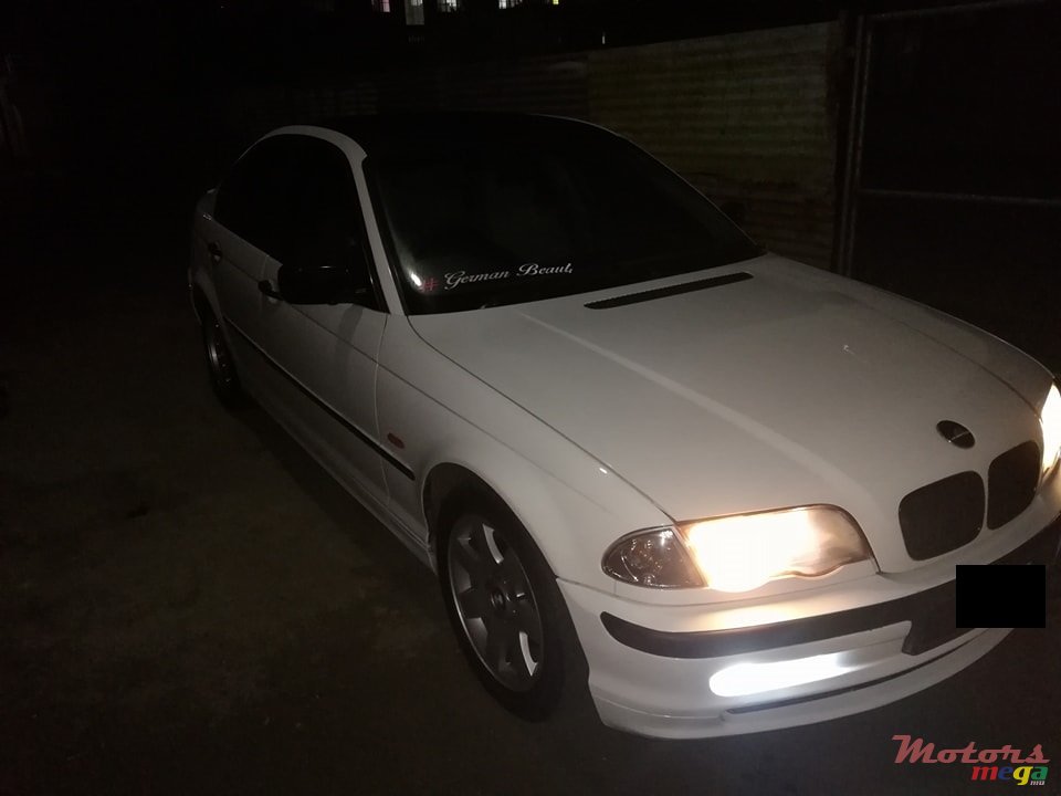 2001' BMW 3 Series E46 2000-2005 photo #3
