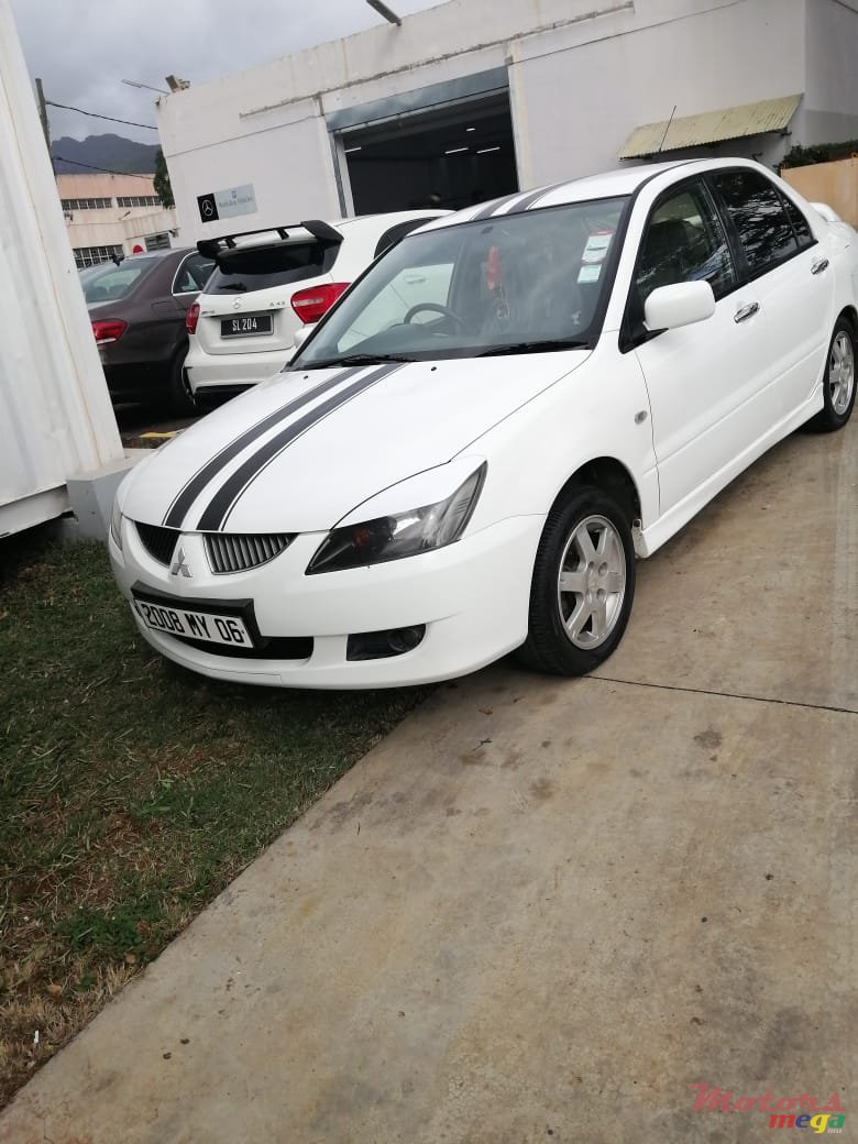 2006' Mitsubishi Lancer 1600cc photo #1