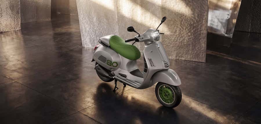 Vespa Sets Design Powers To Stun For Its 80th Birthday. Look At This Limited Edition Scooter