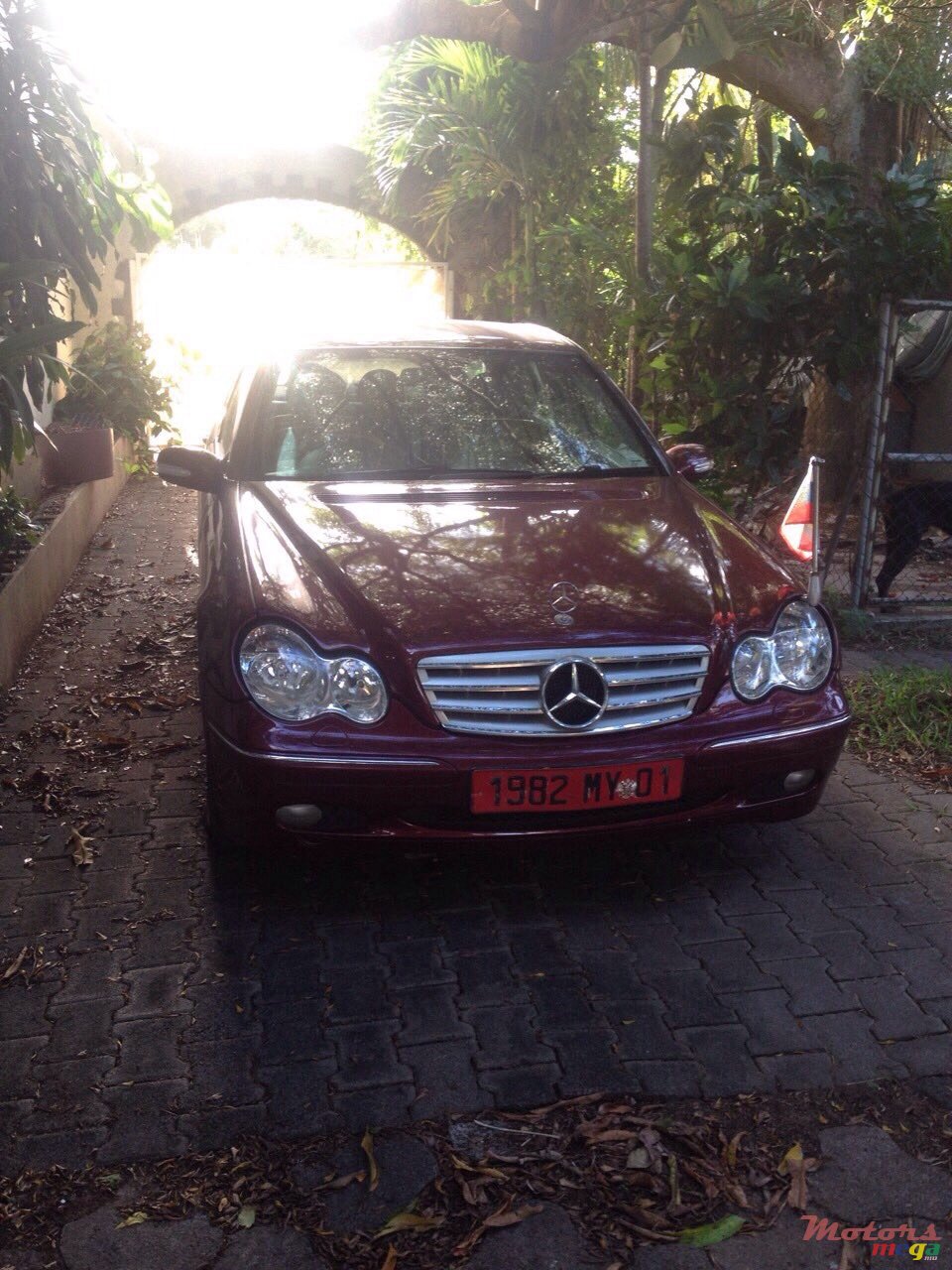 2001' Mercedes-Benz C-Class Petrol Auto photo #2