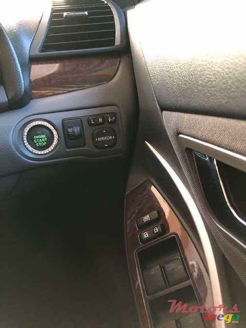 2014' Toyota Axio Allion photo #6