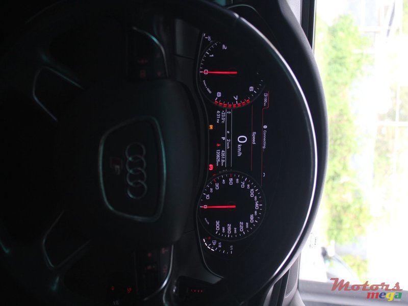 2011' Audi A7 photo #4