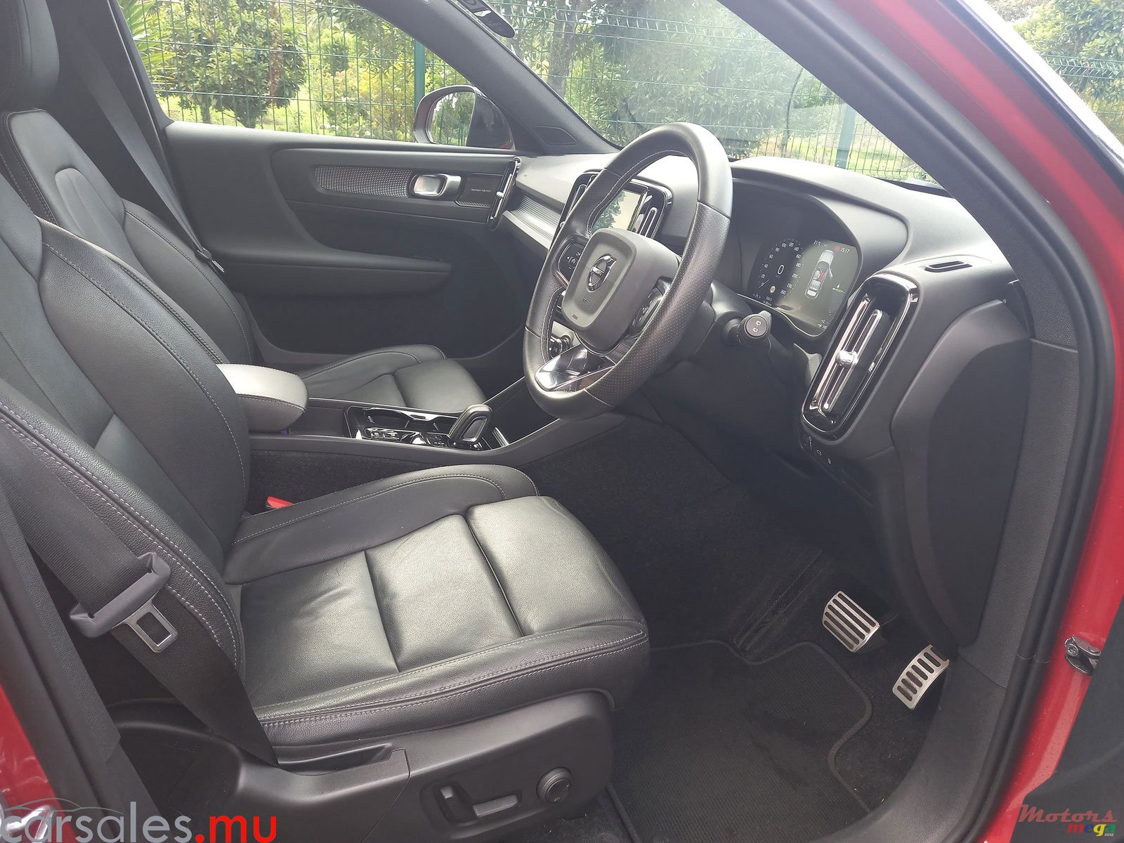 2020' Volvo XC40 1.5 Hybrid photo #5