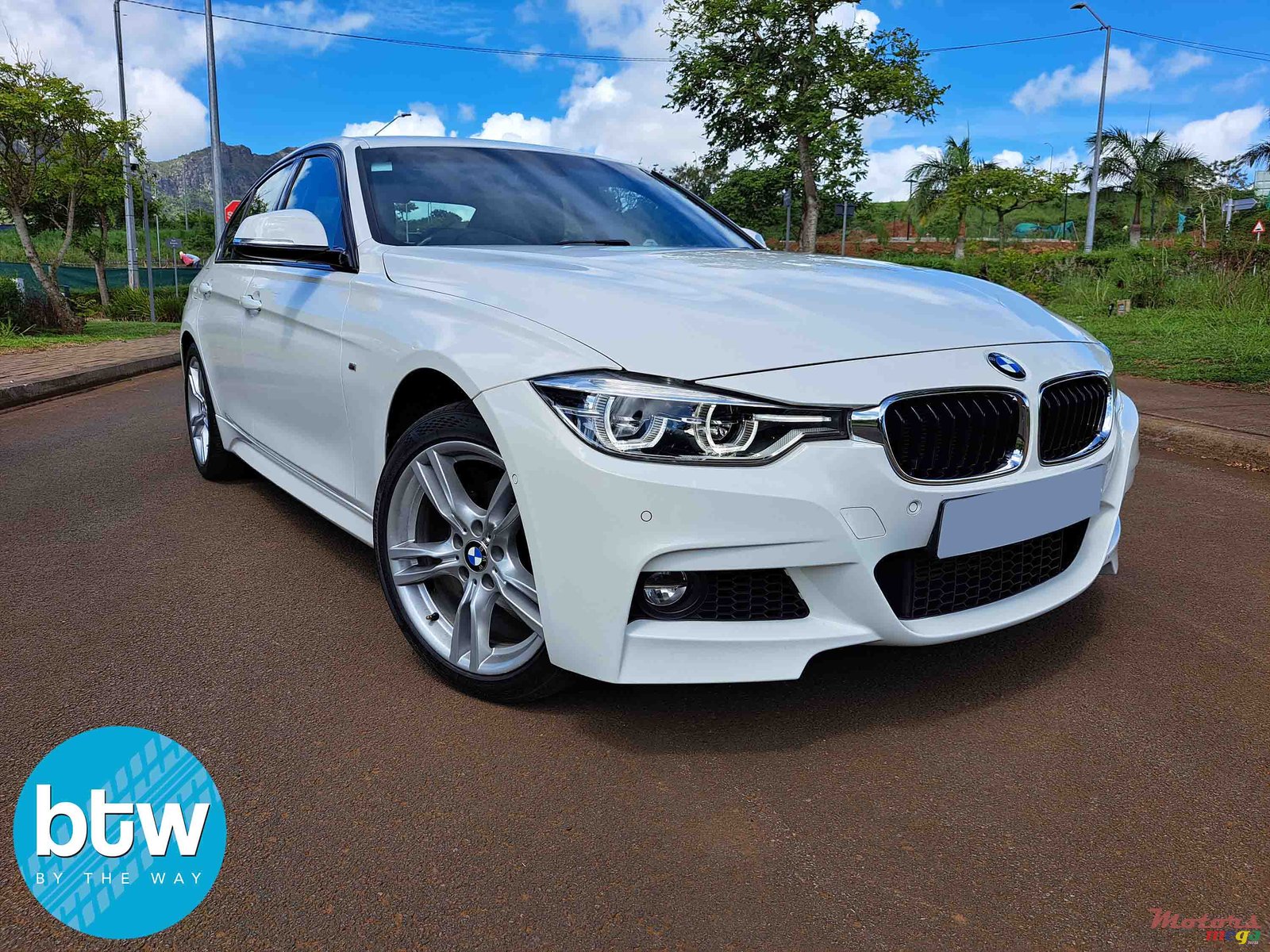 2018' BMW 318 photo #1