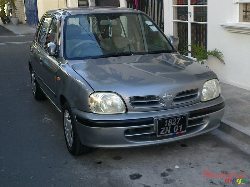 2001' Nissan Micra photo #1