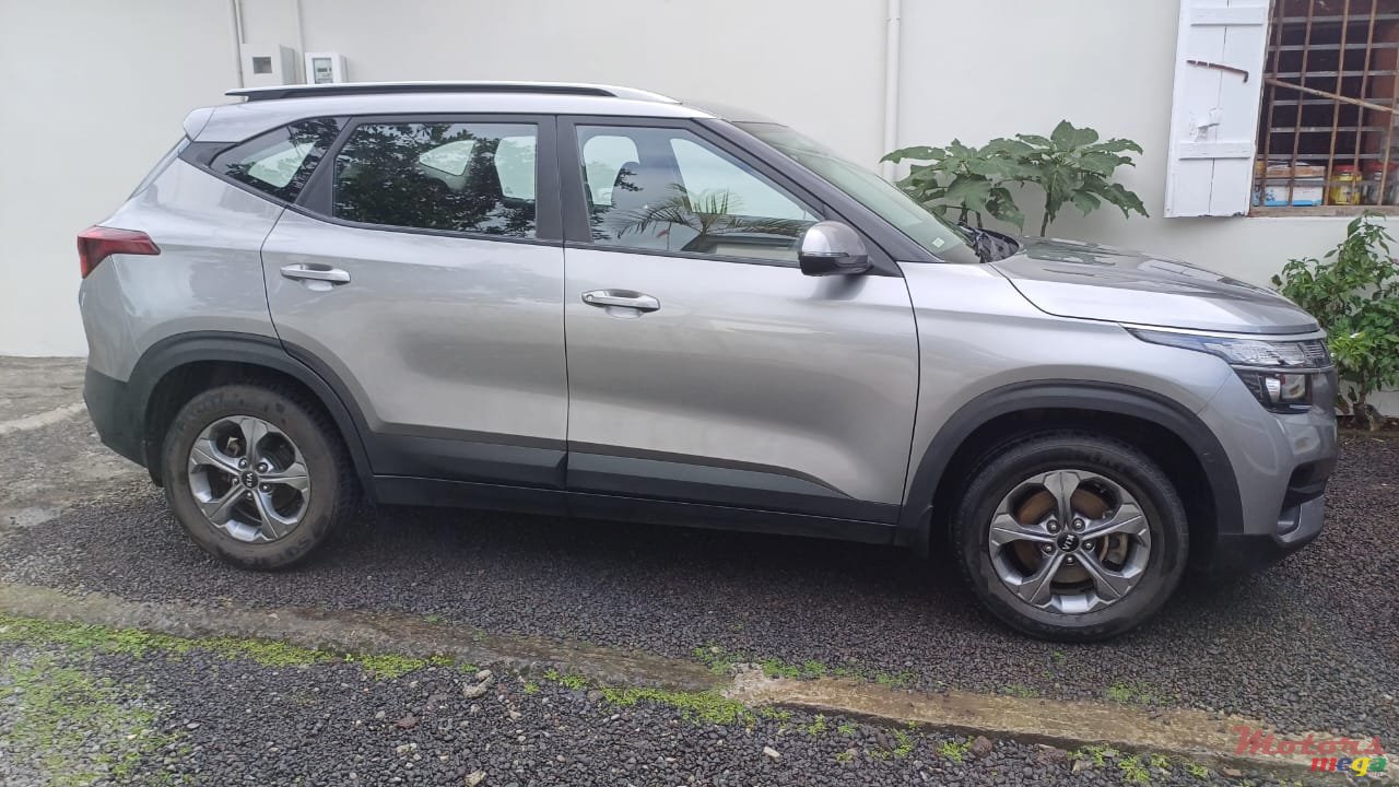 2020' Kia Seltos photo #2