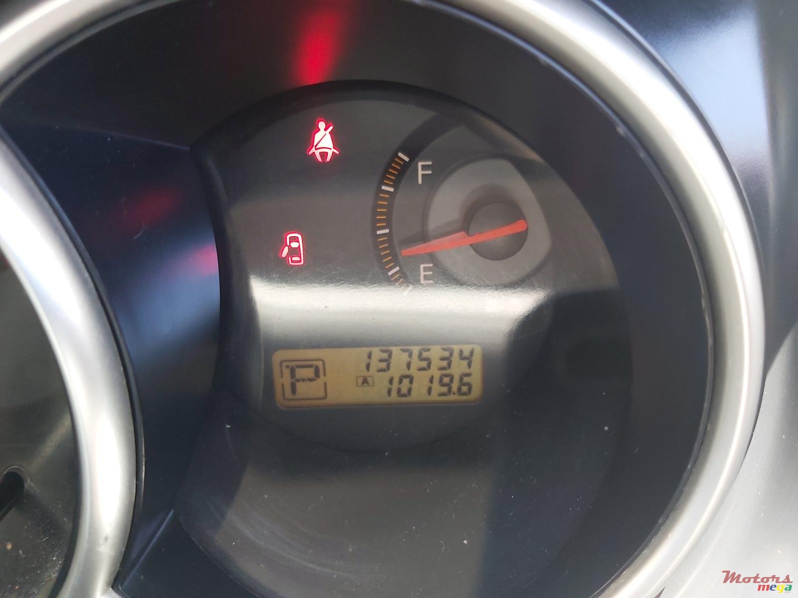 2007' Nissan Tiida photo #1