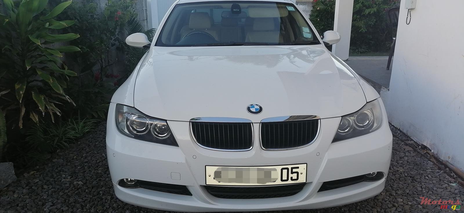 2005' BMW 3 Series photo #1