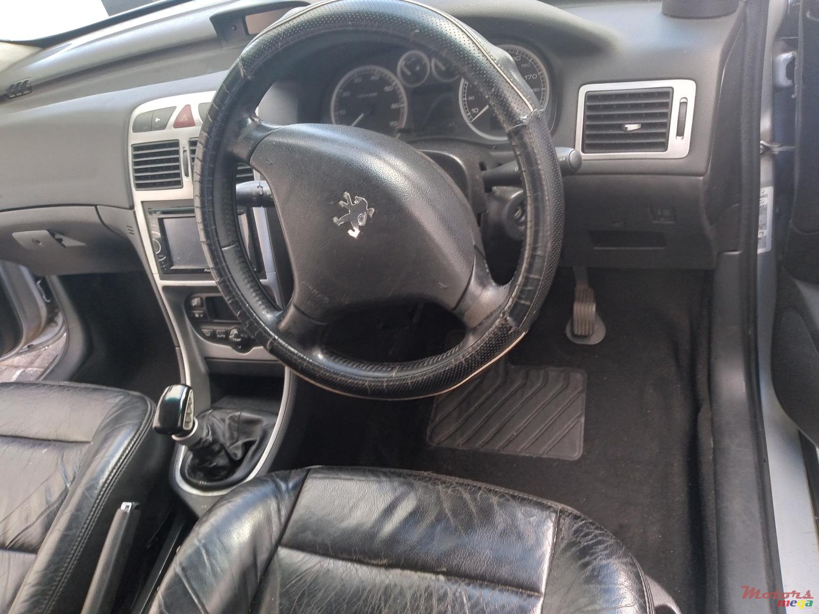 2005' Peugeot 307 photo #3