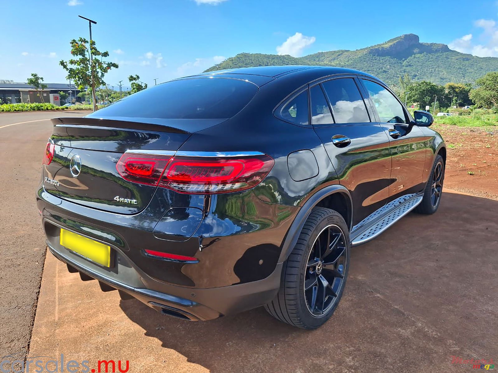 2022' Mercedes-Benz GLC 300 e AMG 4matic 2.0 photo #4