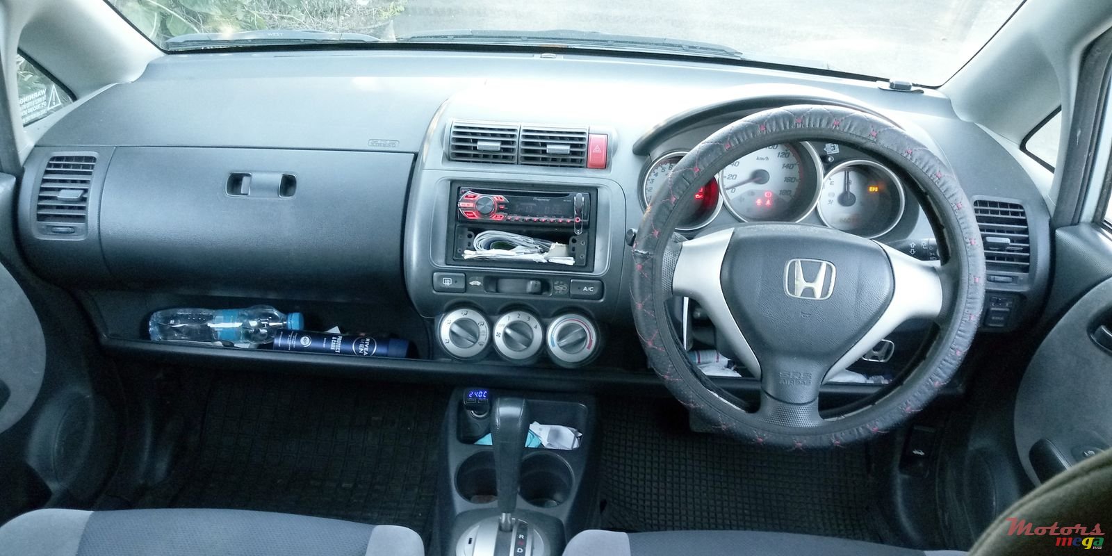 2004' Honda Fit photo #5