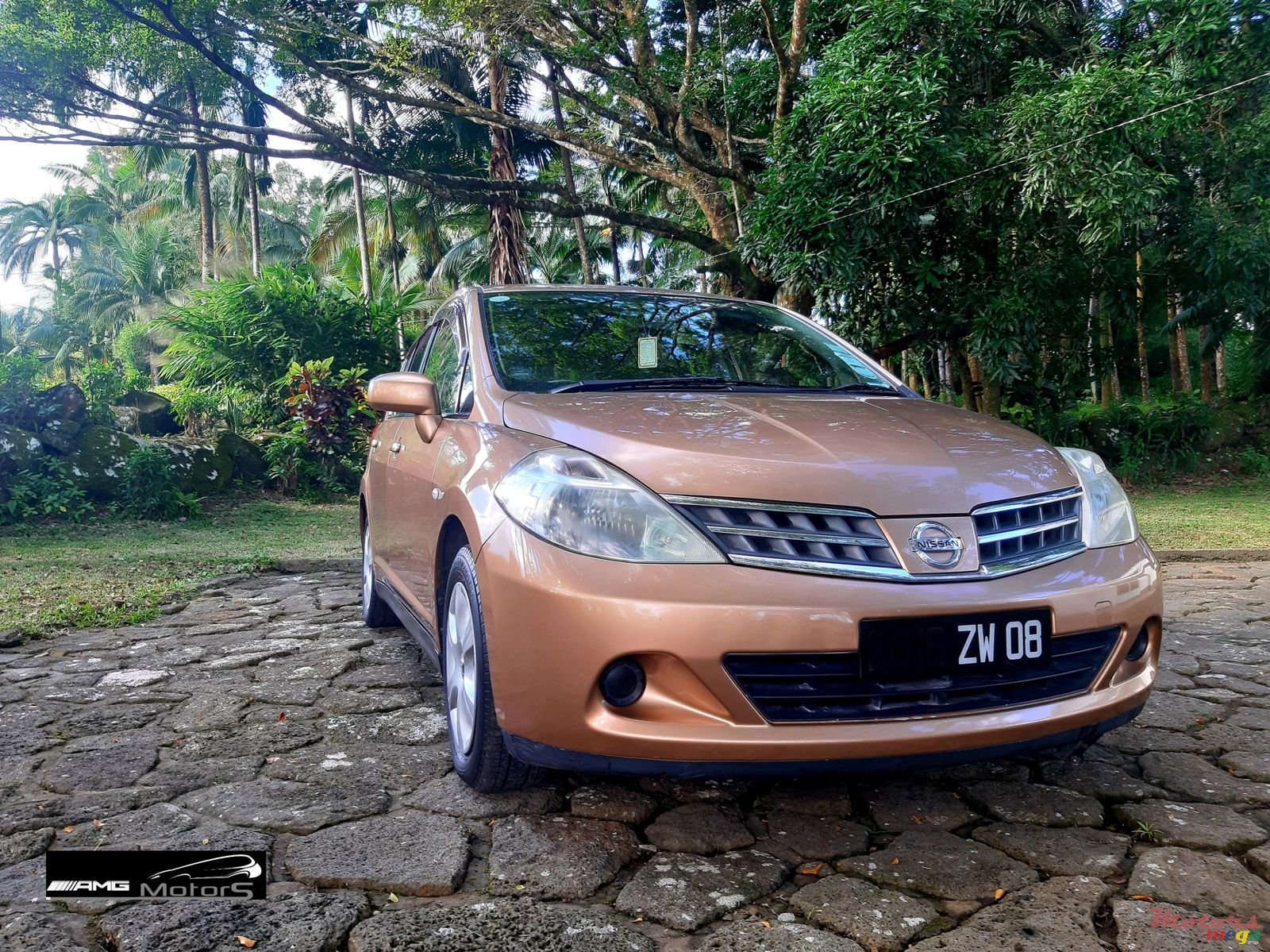 2008' Nissan Tiida photo #2