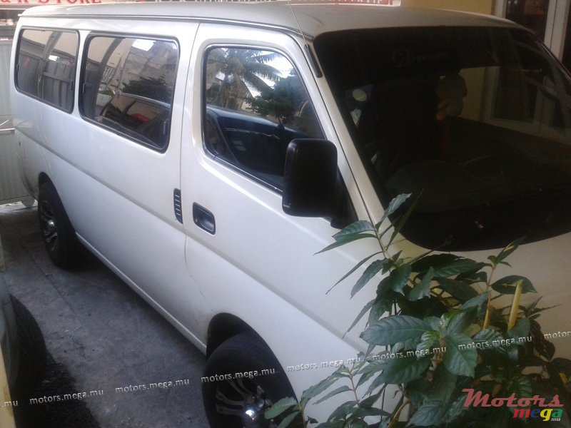 2003' Nissan none photo #1