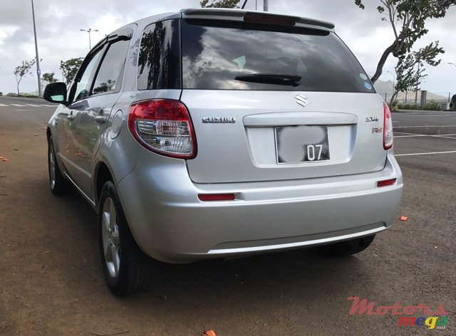 2007' Suzuki SX4 photo #2