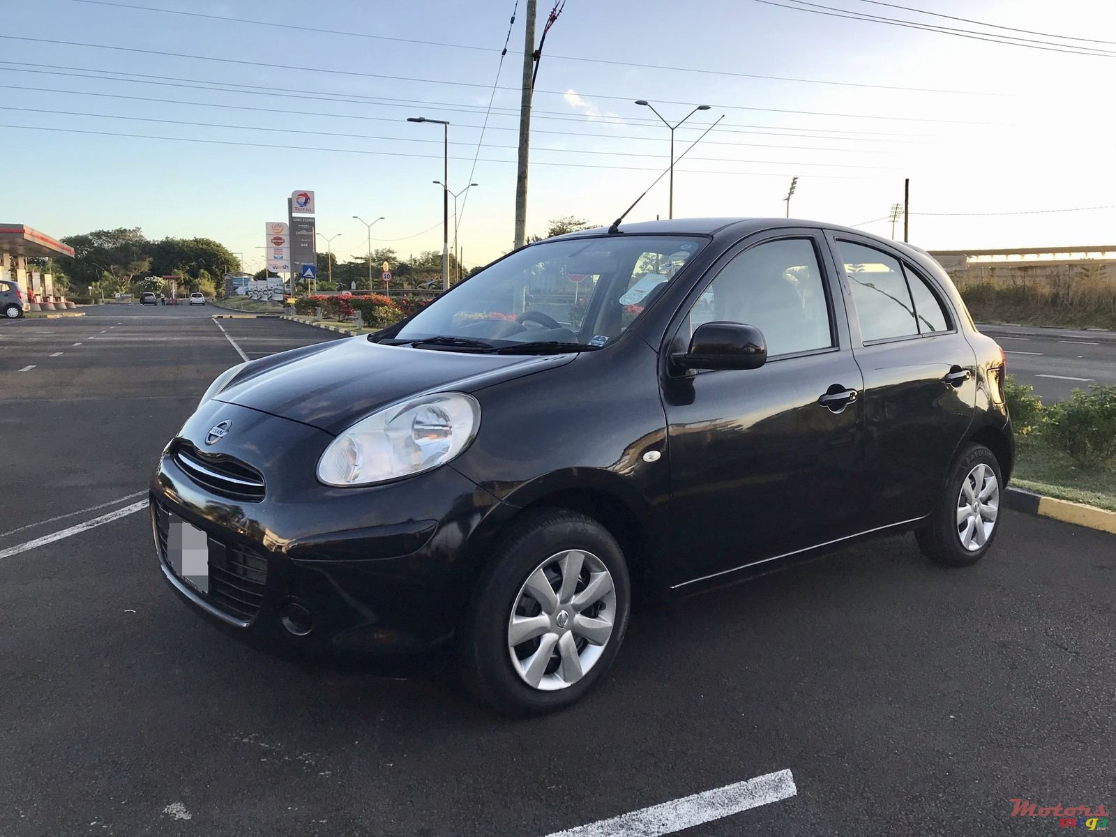 2013' Nissan March photo #3