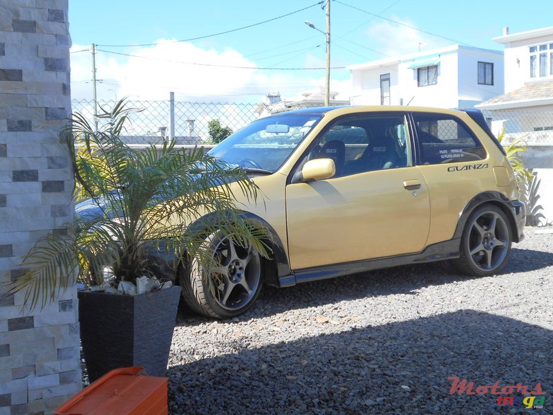 1999' Toyota Starlet photo #7