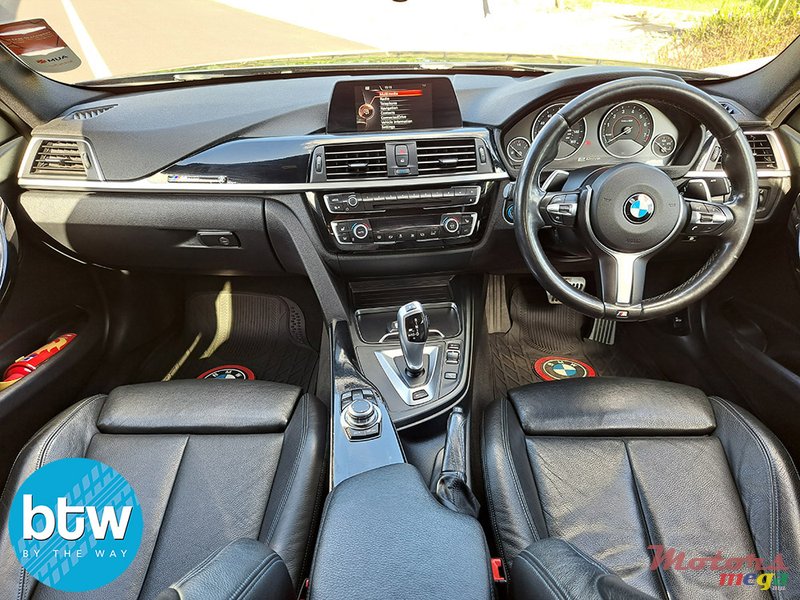 2017' BMW 330 photo #6