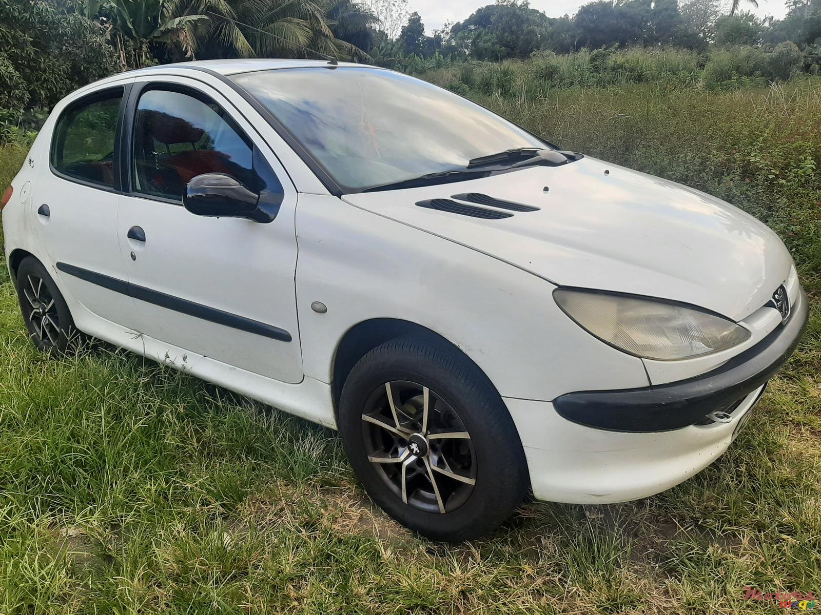 2001' Peugeot 206 photo #2