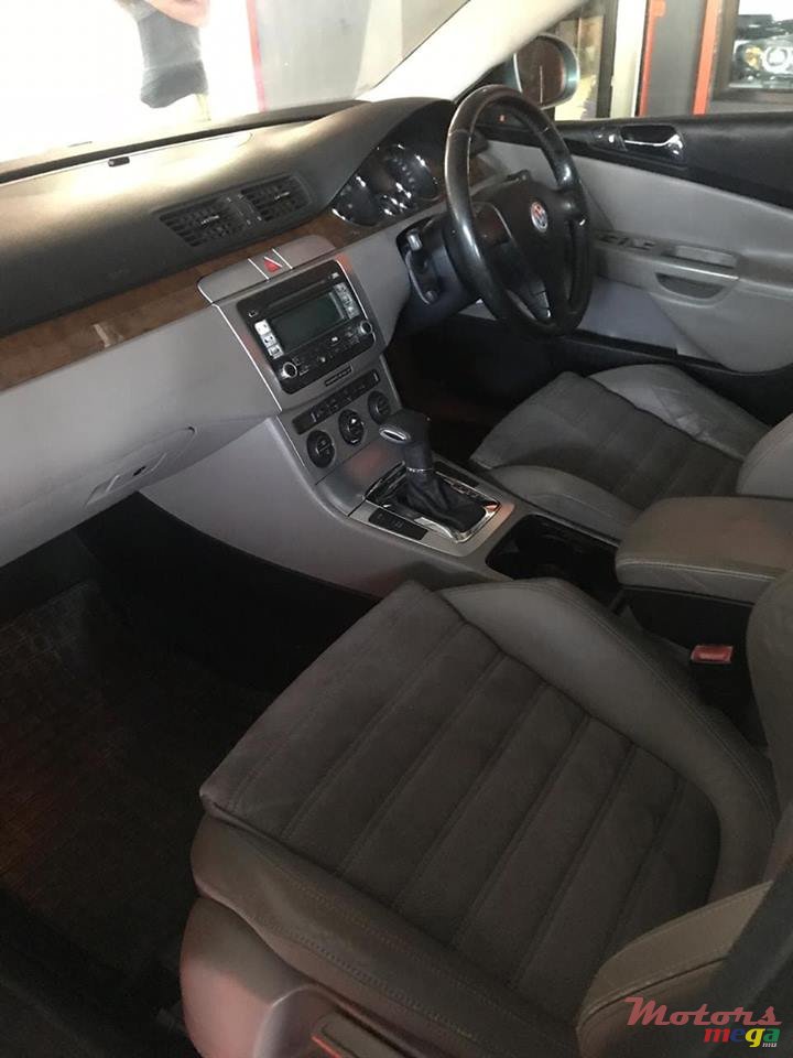 2007' Volkswagen Passat FSI photo #3