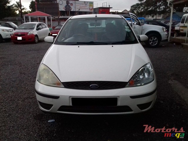 2005' Ford Focus photo #1