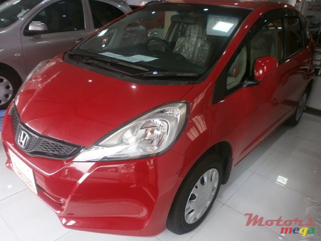 2013' Honda FCX Clarity photo #2